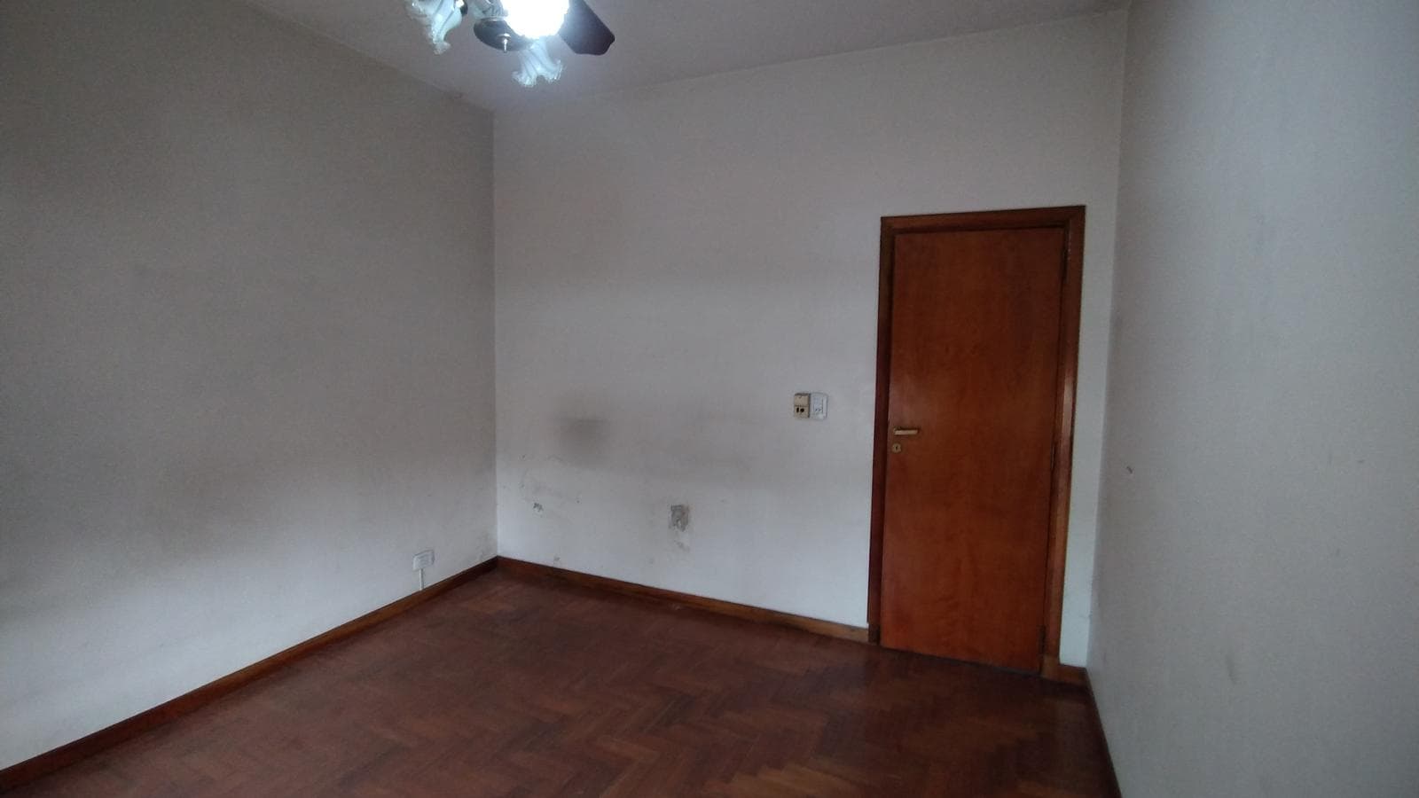 FOR SALE: 3-Bedroom Penthouse with Private Terrace in Villa Lugano