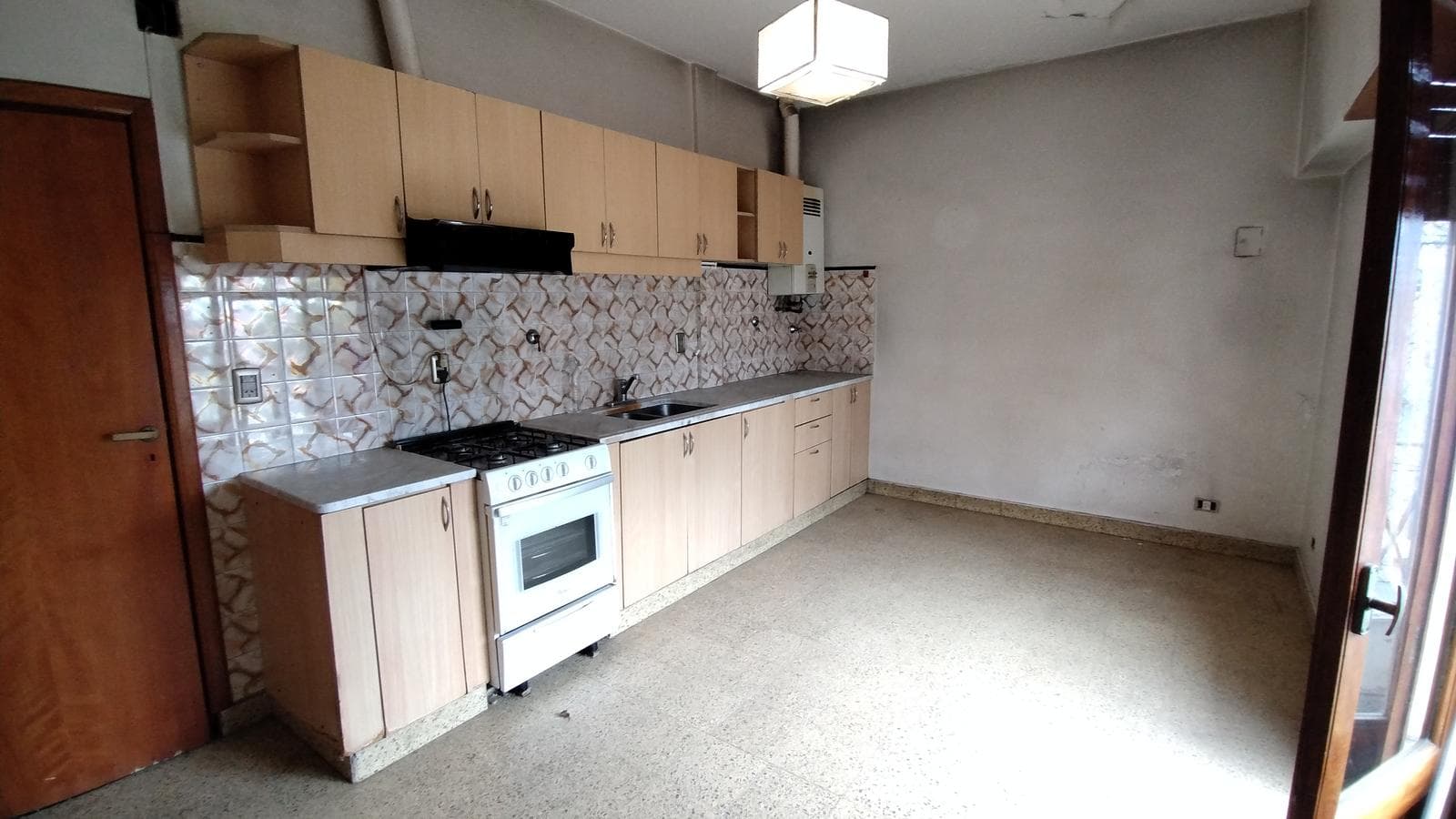 FOR SALE: 3-Bedroom Penthouse with Private Terrace in Villa Lugano