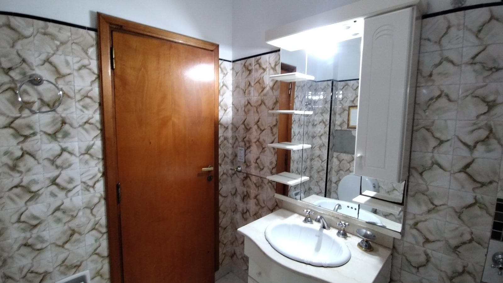 FOR SALE: 3-Bedroom Penthouse with Private Terrace in Villa Lugano