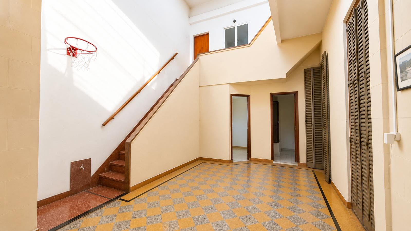 PH in Flores: 5-room unit for sale, financing available