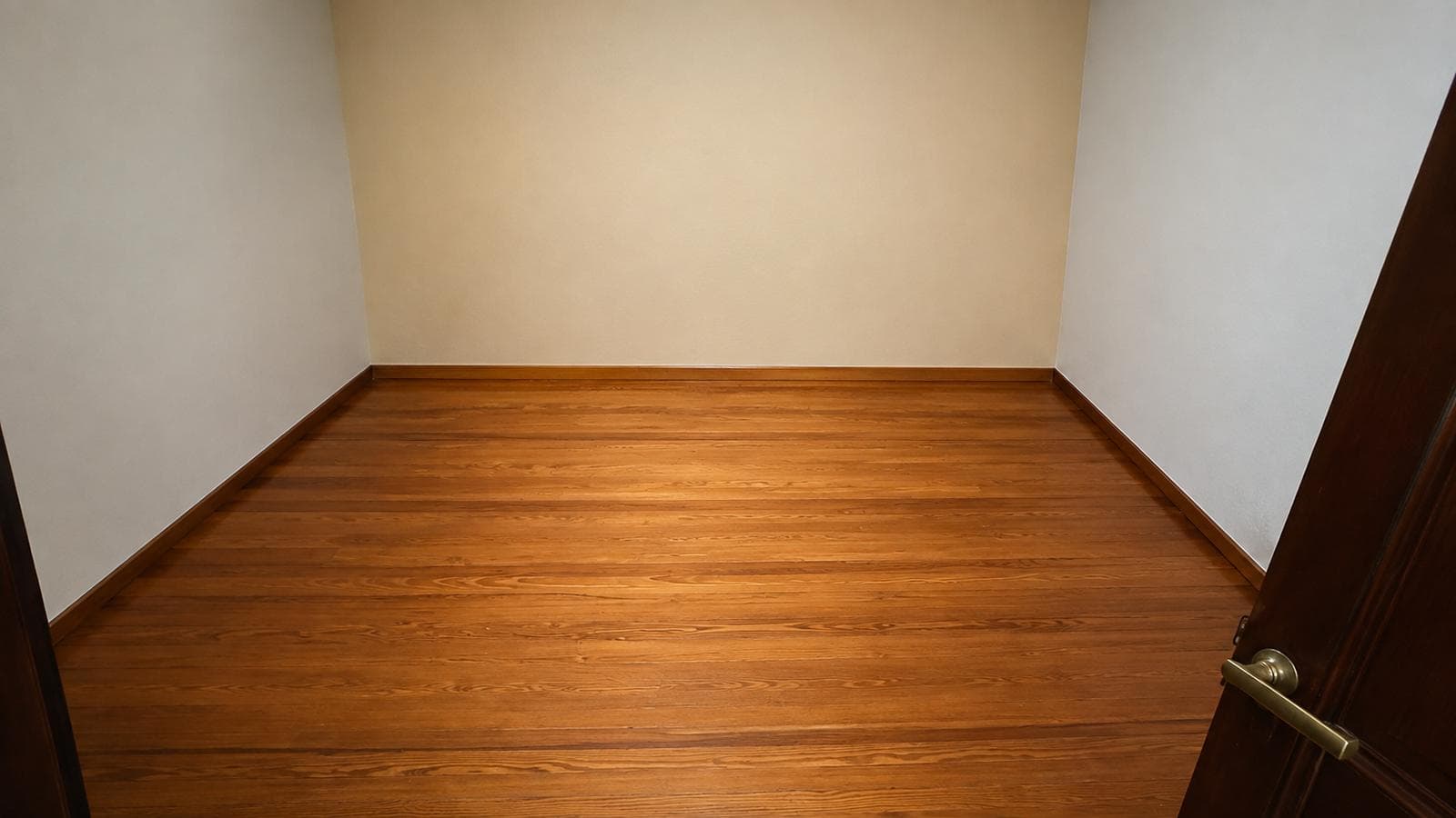 PH in Flores: 5-room unit for sale, financing available