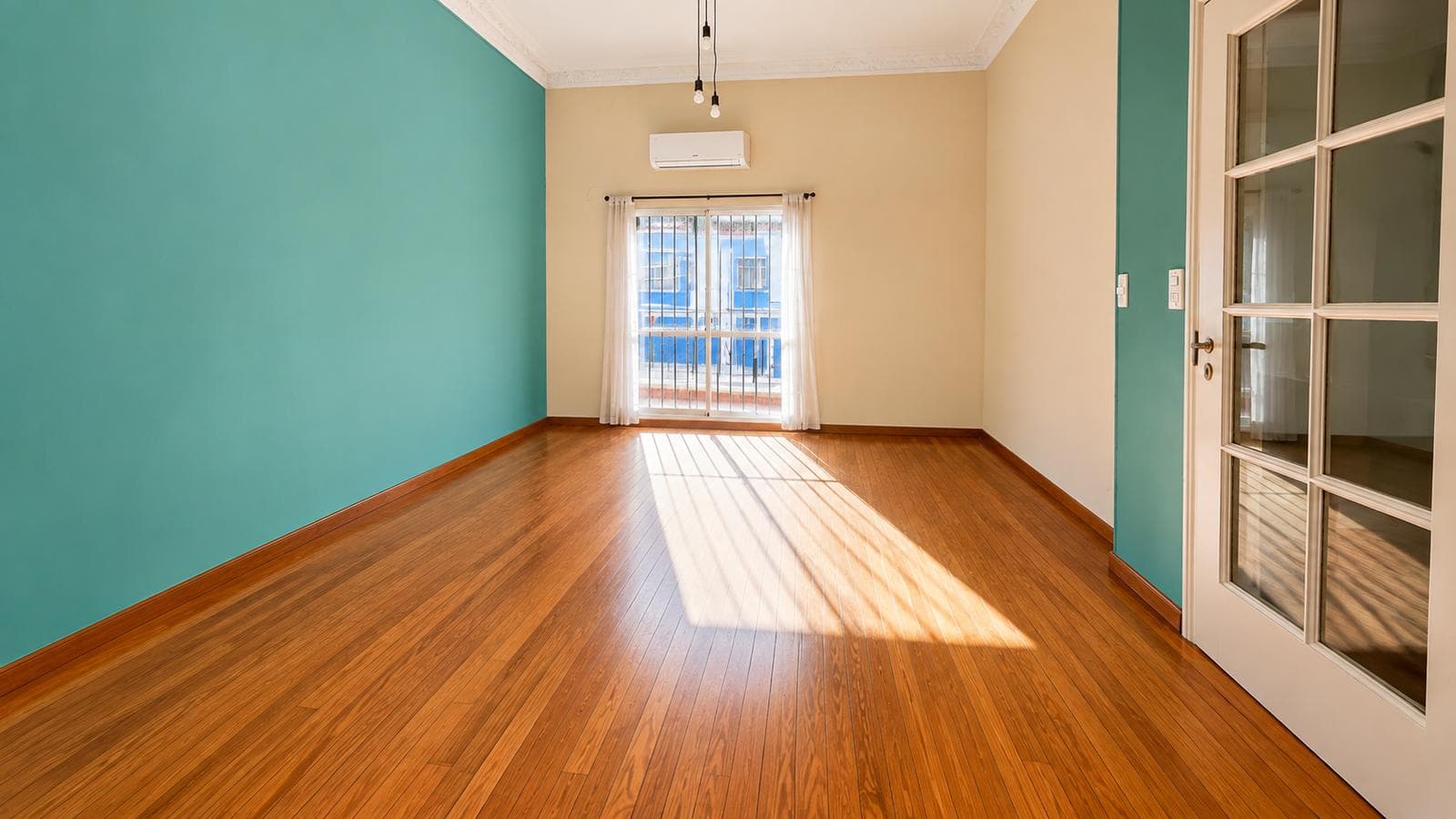 PH in Flores: 5-room unit for sale, financing available