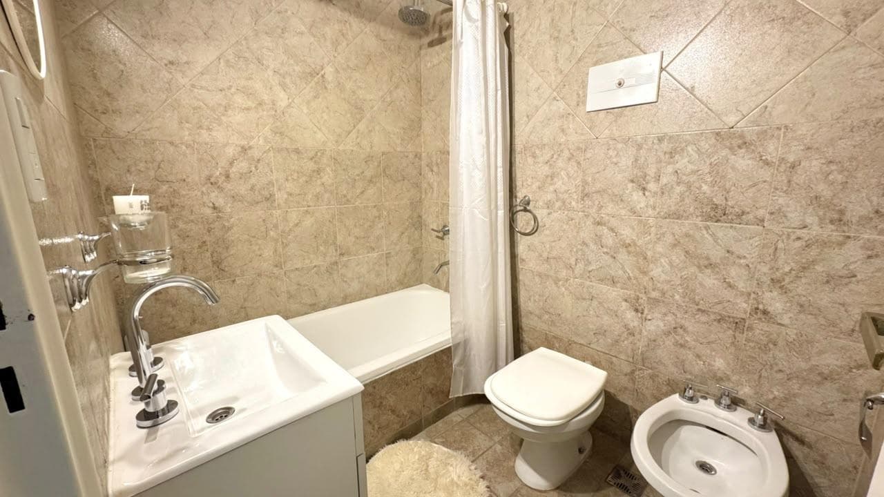 2-room apartment with a balcony facing the street