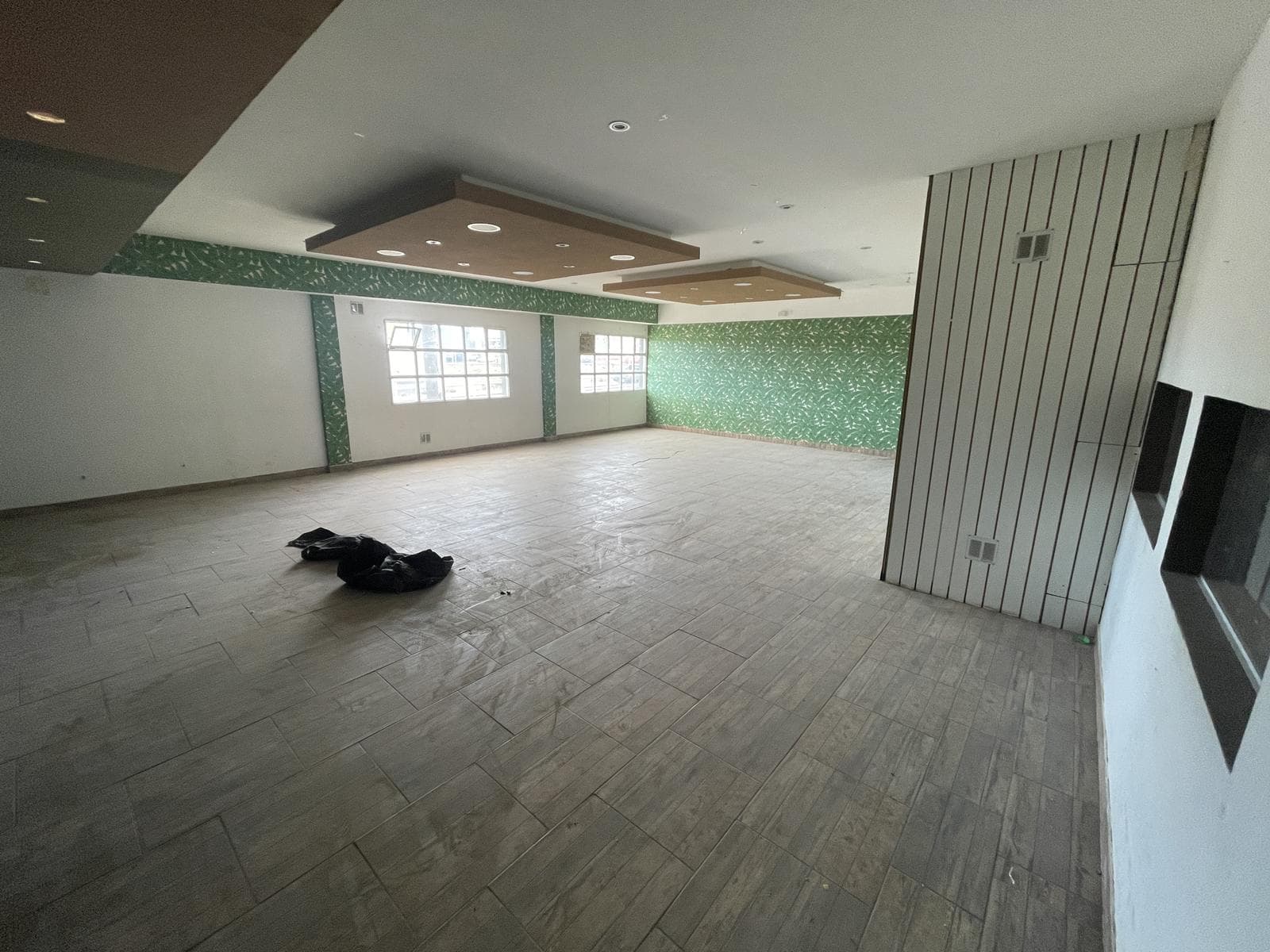 Commercial Warehouse for Rent