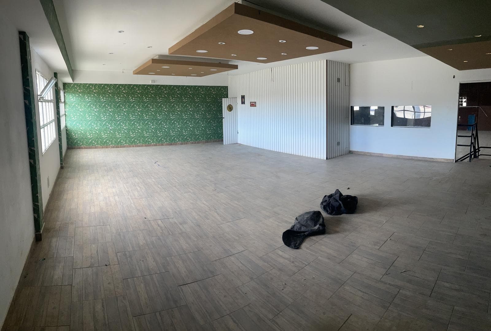 Commercial Warehouse for Rent