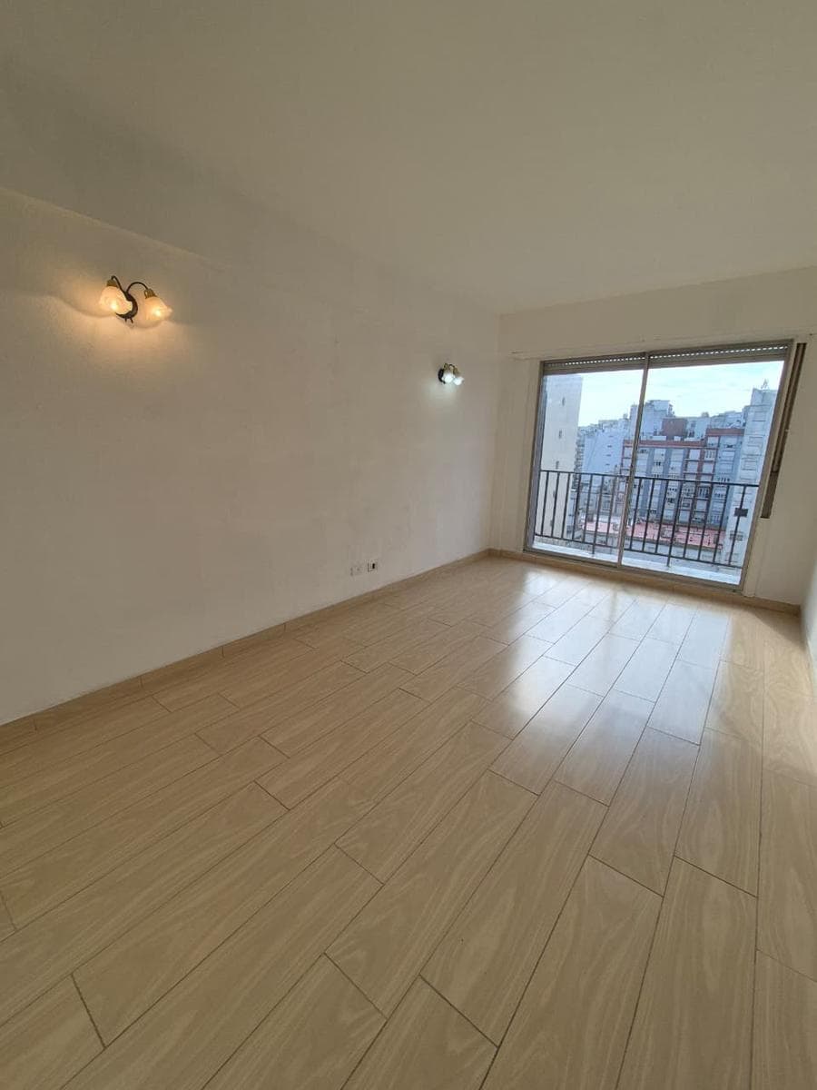 2-Room Apartment for Sale in Mar del Plata, Facing the Street, Completely Renovated to Look Brand New