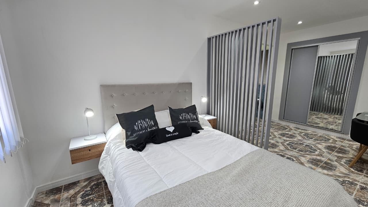 1-Room Apartment for Sale in Mar del Plata: Rear-Facing, Fully Renovated to Look Like New