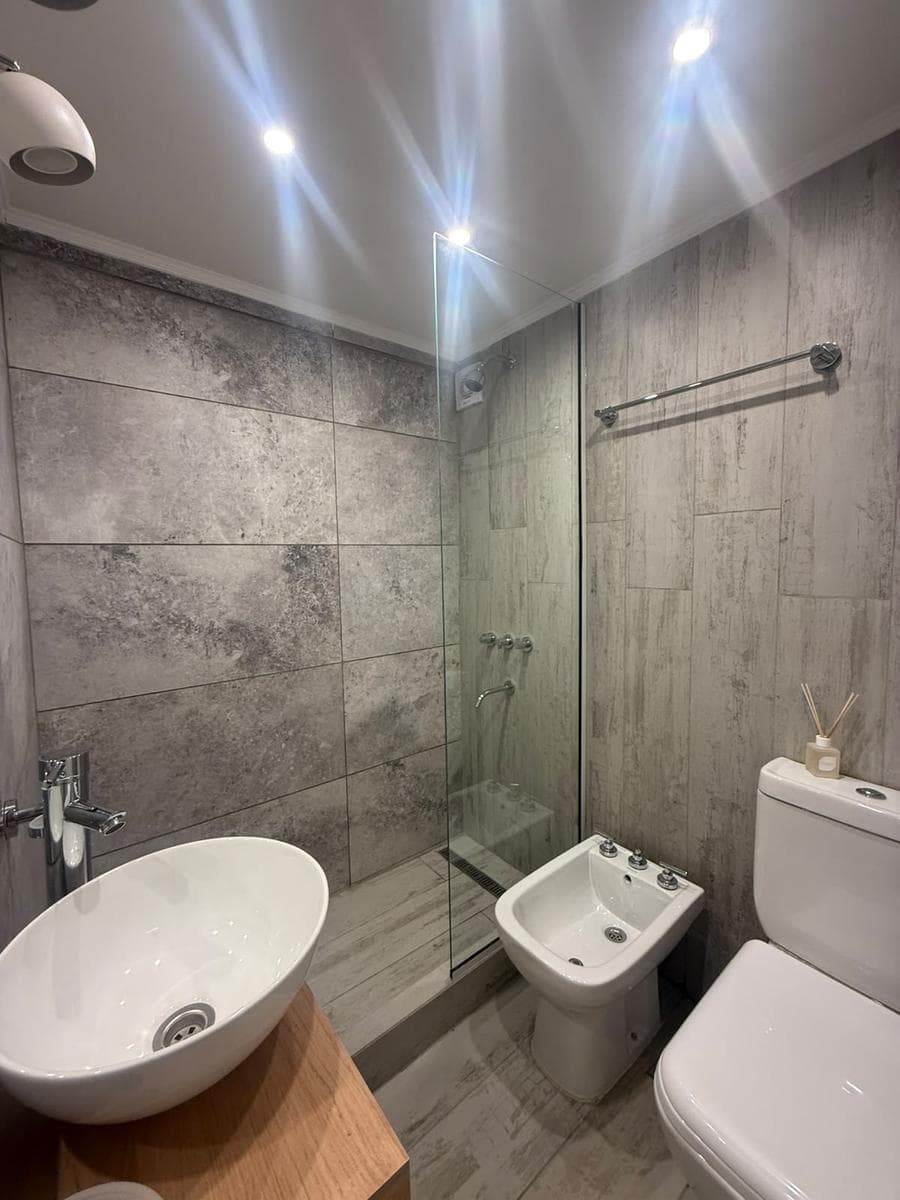 3-Room Apartment for Sale in Mar del Plata on the Street—Renovated to Look Like New, with a Balcony