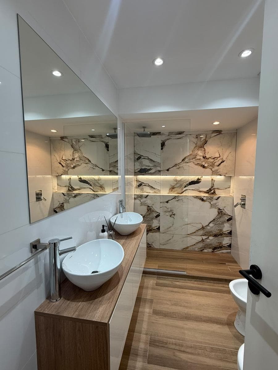 4-Bedroom House for Sale in Mar del Plata with a Garage Refurbished to Like-New Condition