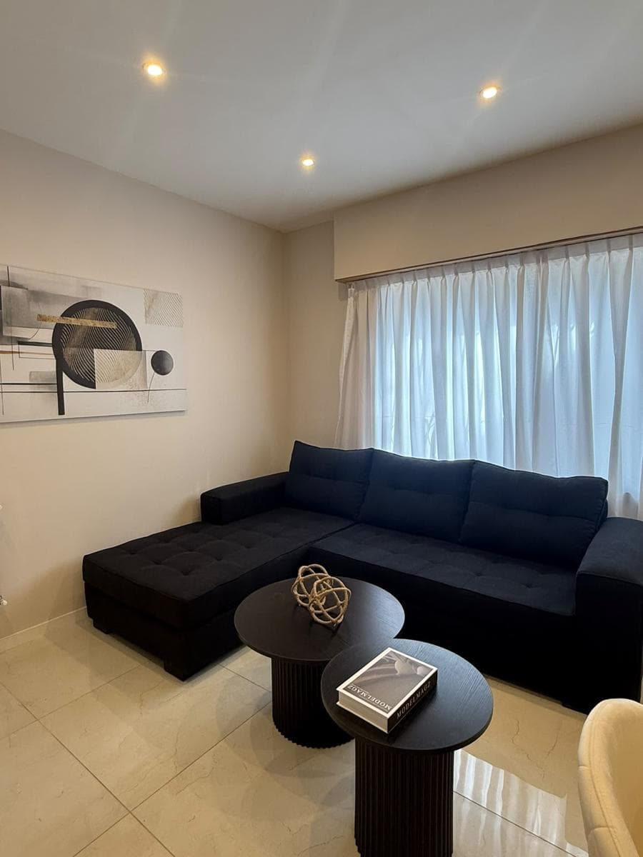 4-Bedroom House for Sale in Mar del Plata with a Garage Refurbished to Like-New Condition