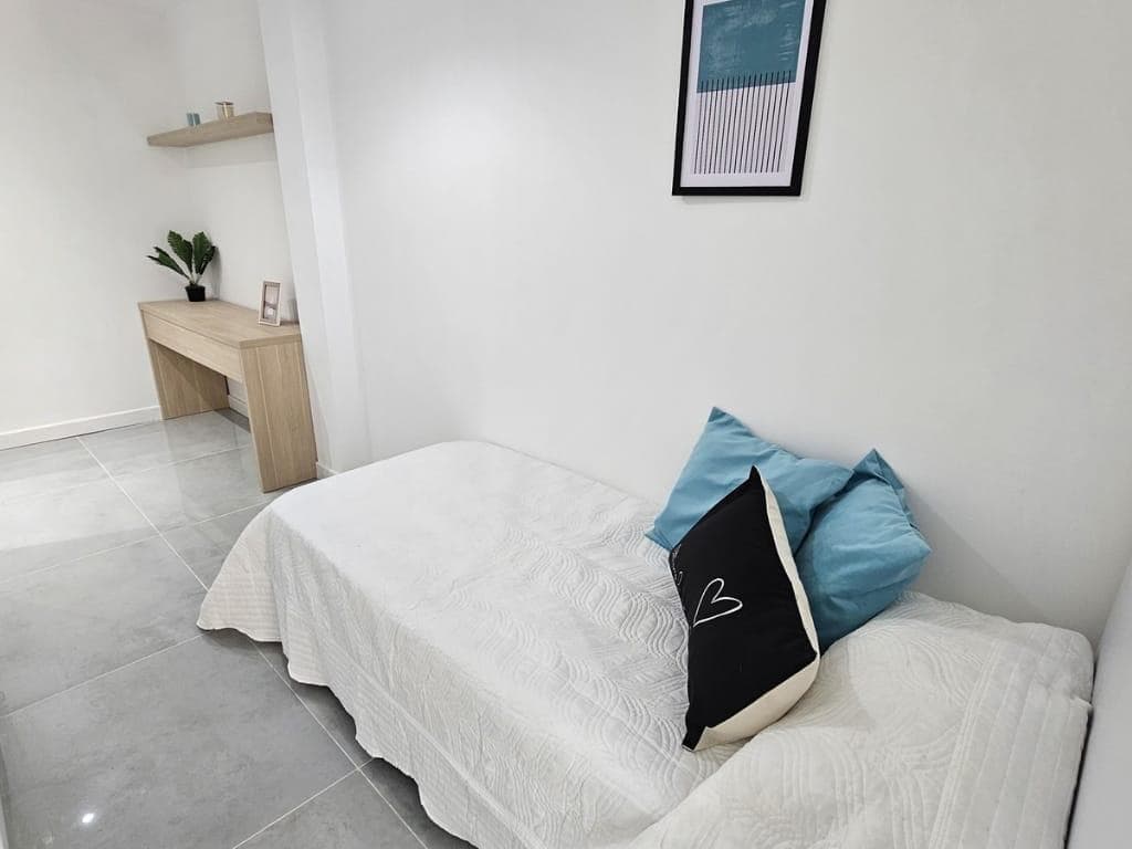3-Room Apartment for Sale in Mar del Plata, Facing the Street, with a Balcony—Renovated to Look Like New