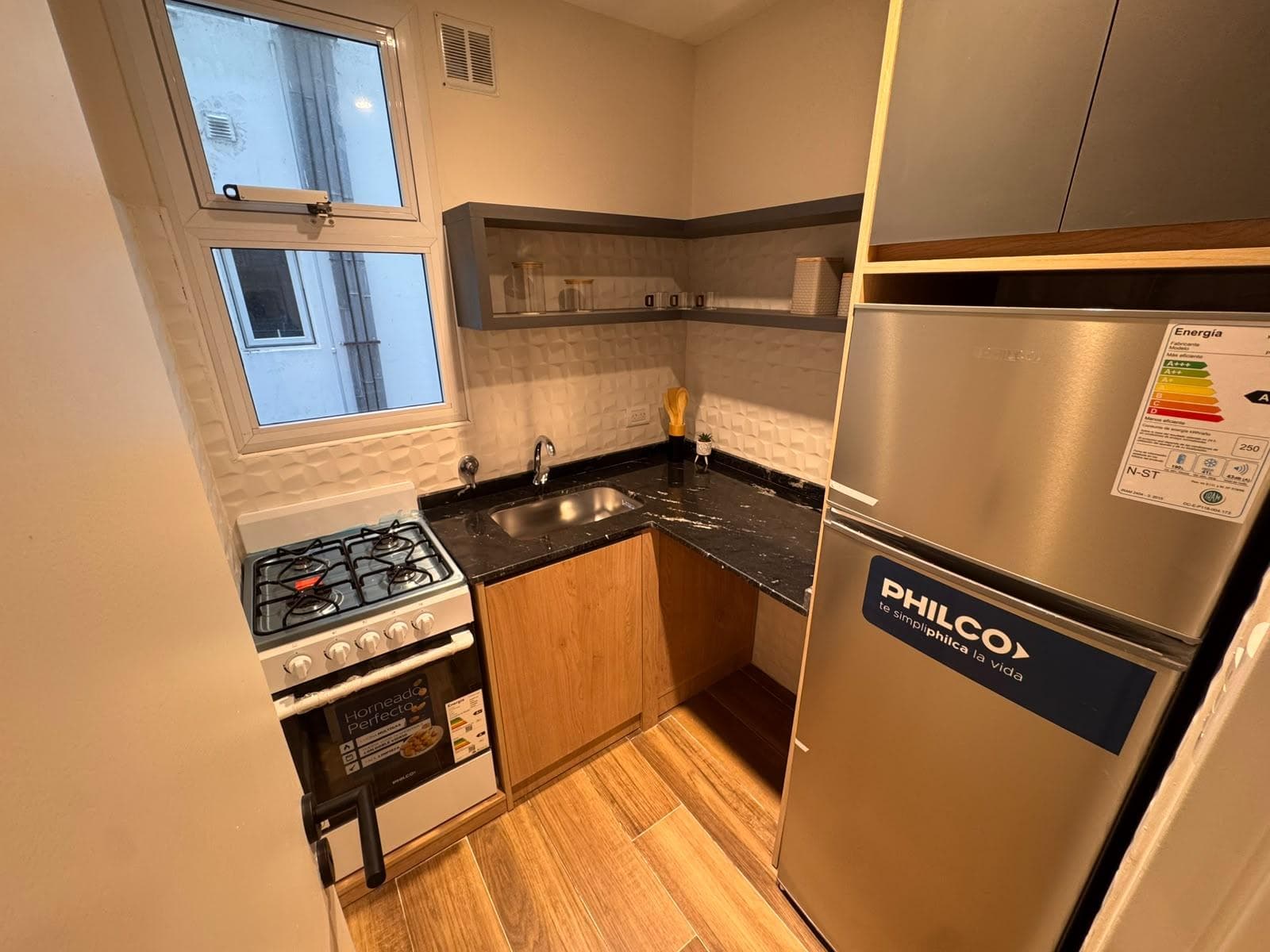 1-Room Apartment for Sale in Mar del Plata: Rear-Facing, Fully Renovated to Look Like New
