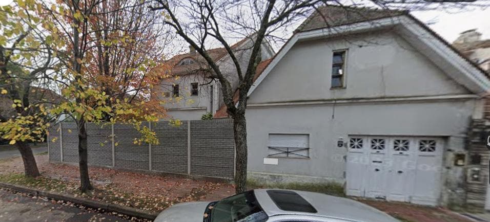 House for Sale on Martínez Vías near Libertador