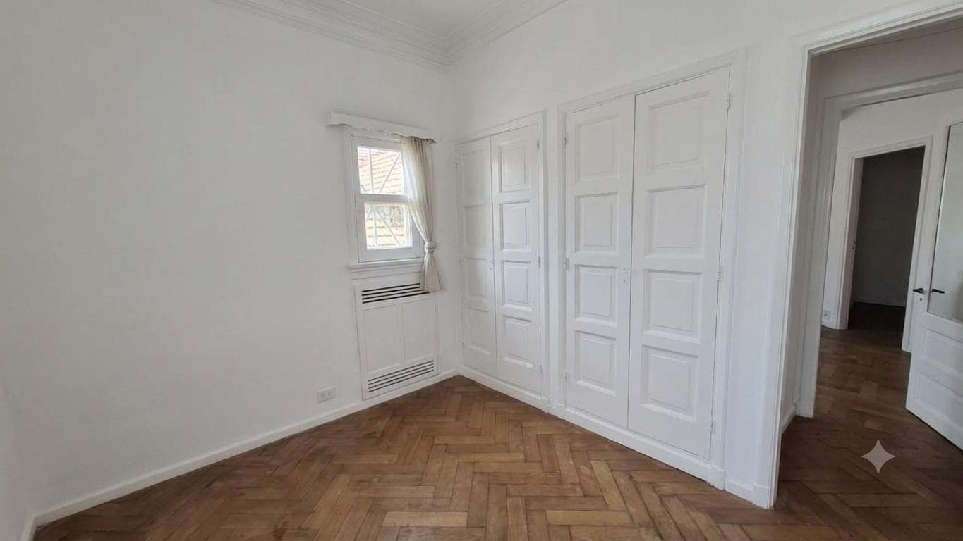 House for Sale on Martínez Vías near Libertador