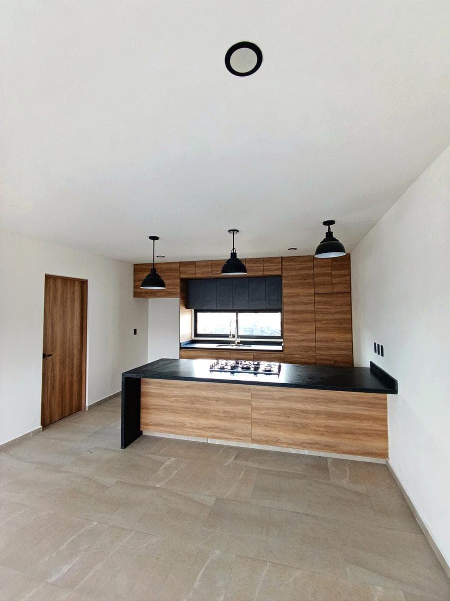 House for Sale in Preserve Juriquilla, 3 Bedrooms with Bathrooms, Garden