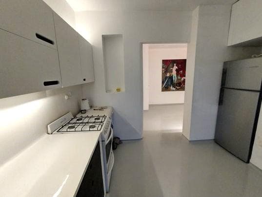 For sale: 3-story house in Floresta with a terrace
