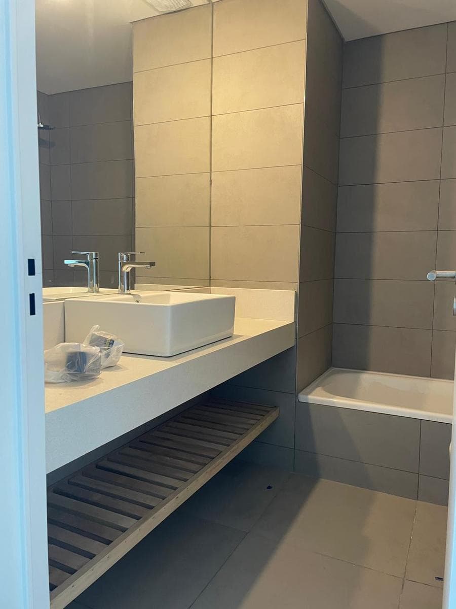 Apartment for Rent: SUITABLE FOR PROFESSIONALS