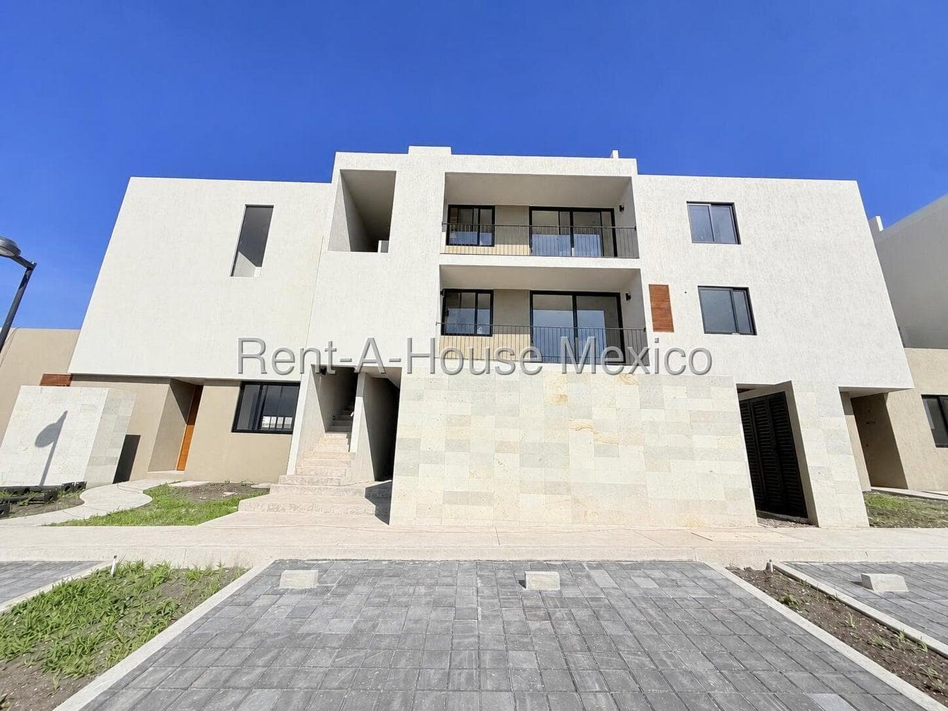 Caisa Apartment for Rent with Private Roof Garden. Altos de Juriquilla – Querétaro