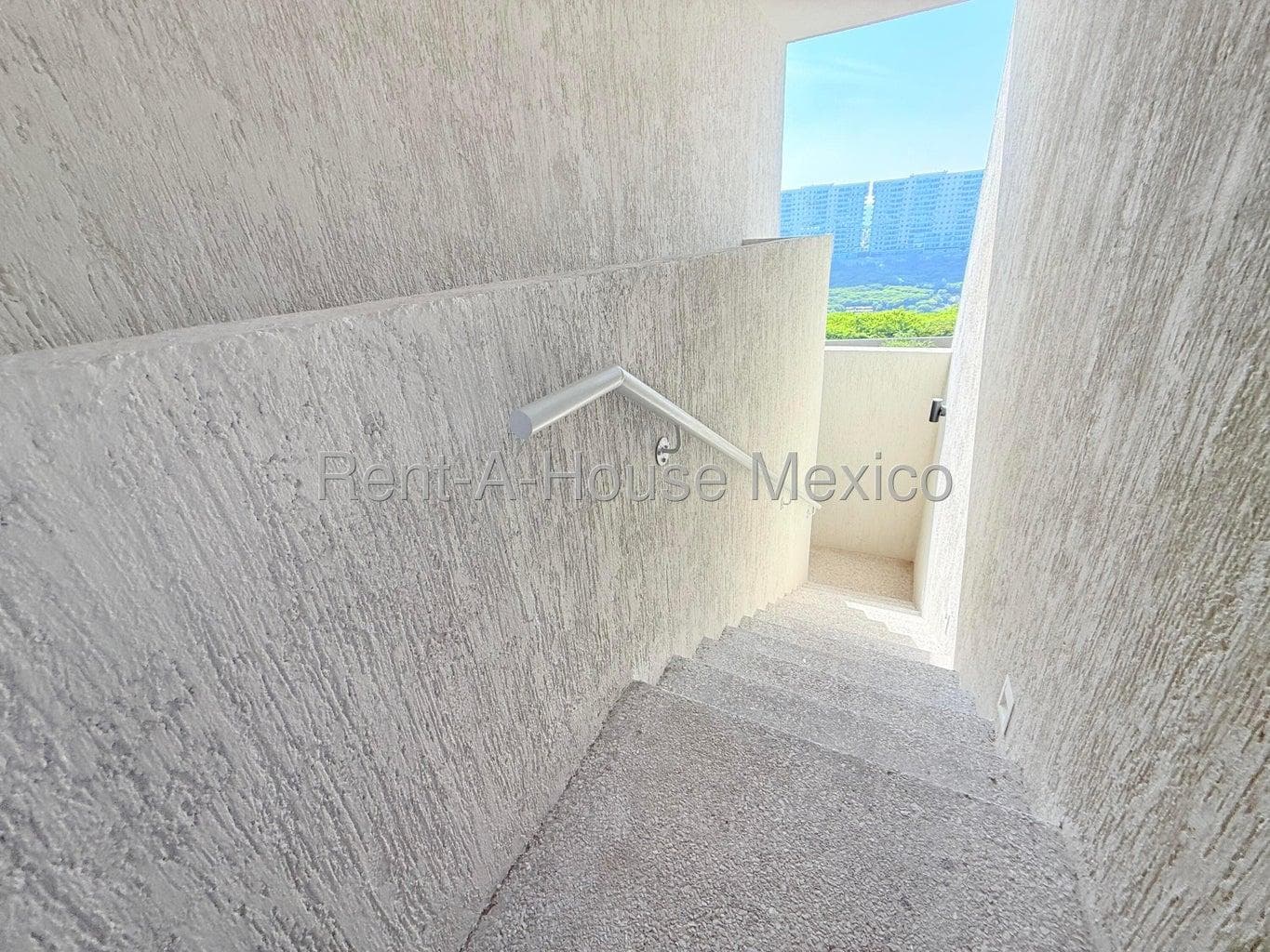 Caisa Apartment for Rent with Private Roof Garden. Altos de Juriquilla – Querétaro