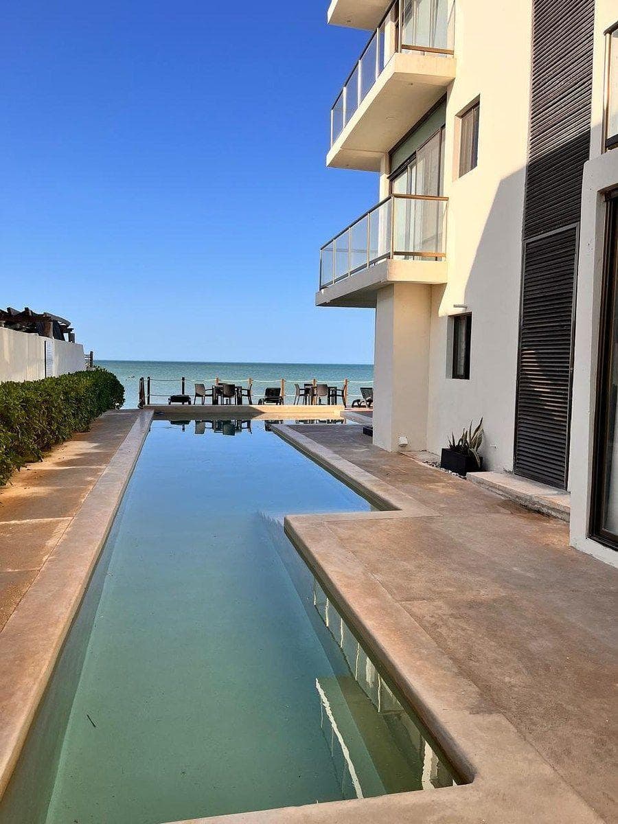 Apartment for sale in SAN BENITO BEACH, YUCATÁN, ON THE BEACHFRONT.