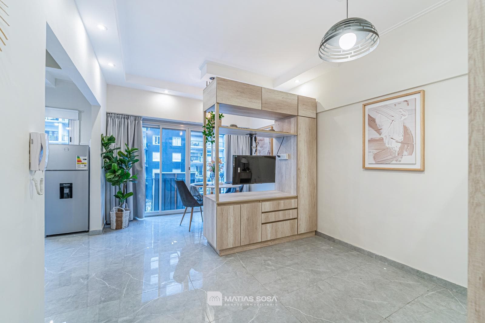For Sale - 1-Room Apartment - Plaza Colón - Renovated