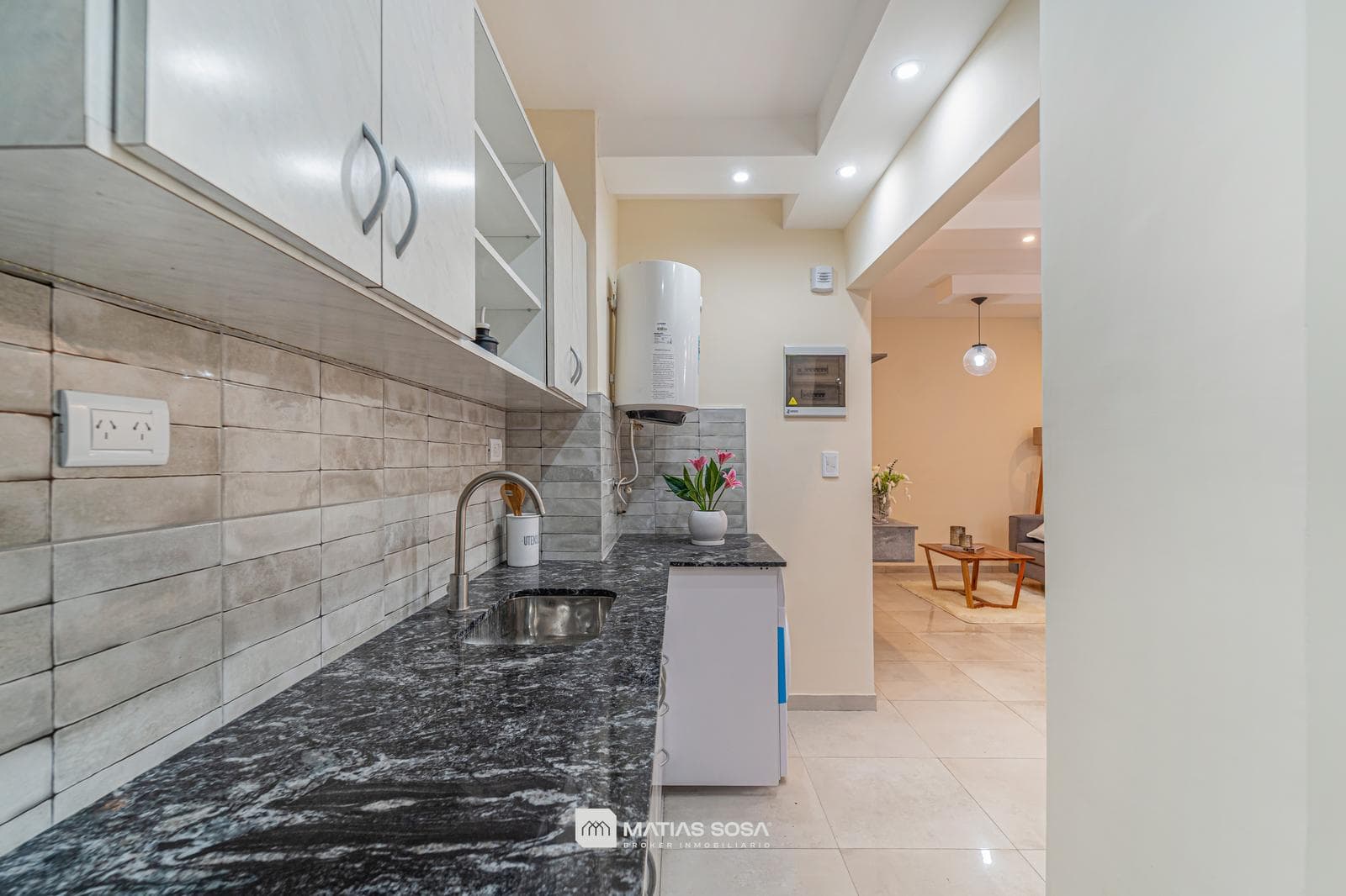 For Sale - 2-room apartment - On the street - Renovated - Paseo Aldrey