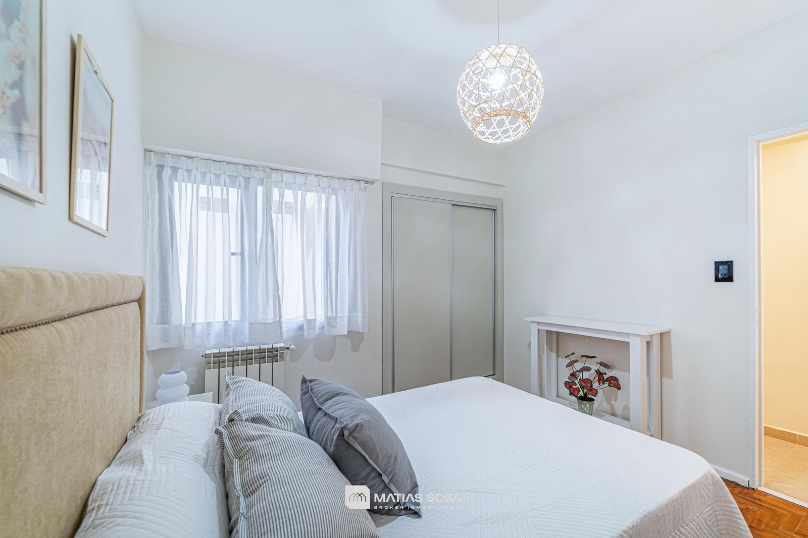 For Sale - 3-room apartment - On the main street - Renovated - Plaza Colón