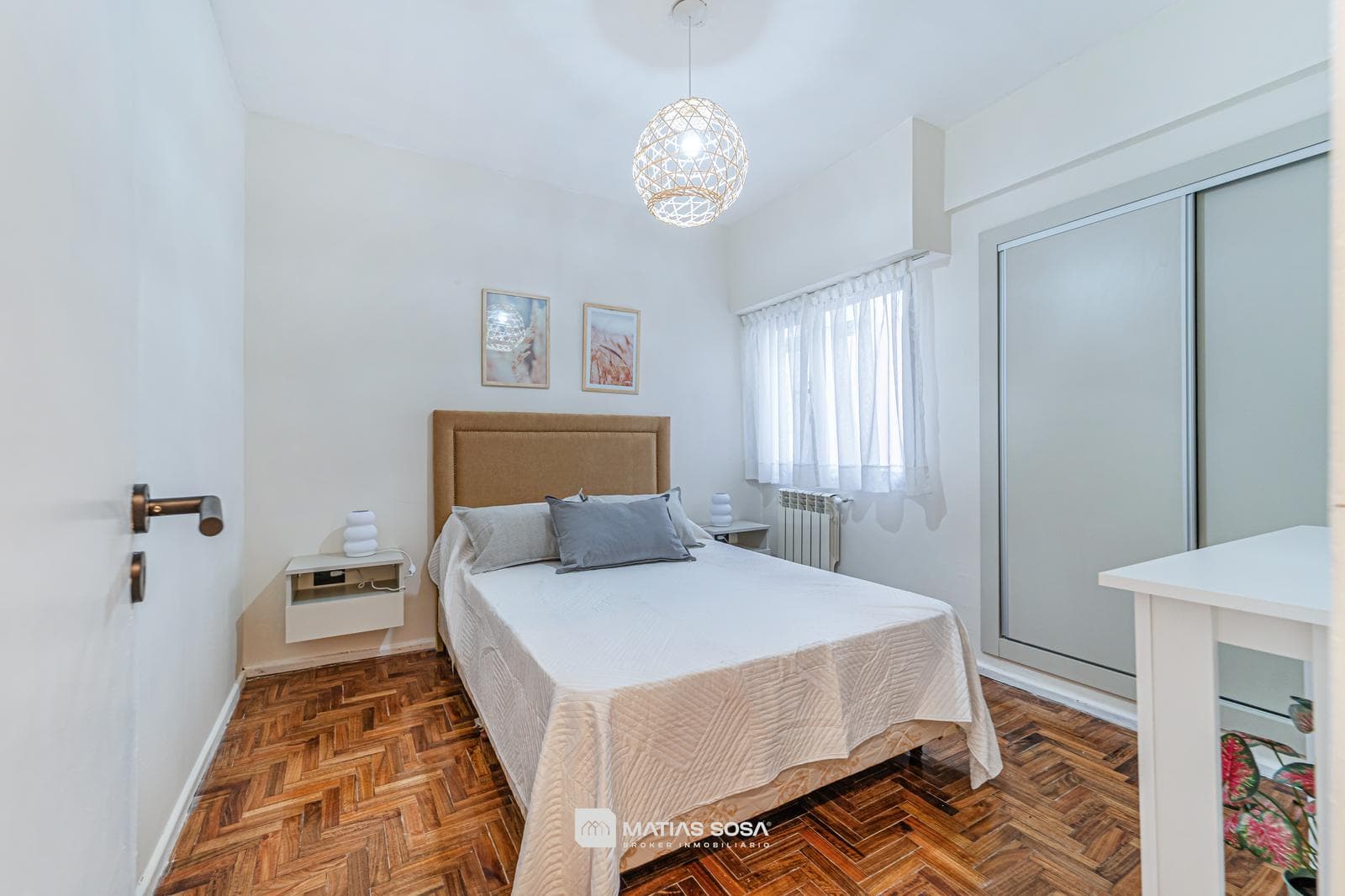For Sale - 3-room apartment - On the main street - Renovated - Plaza Colón