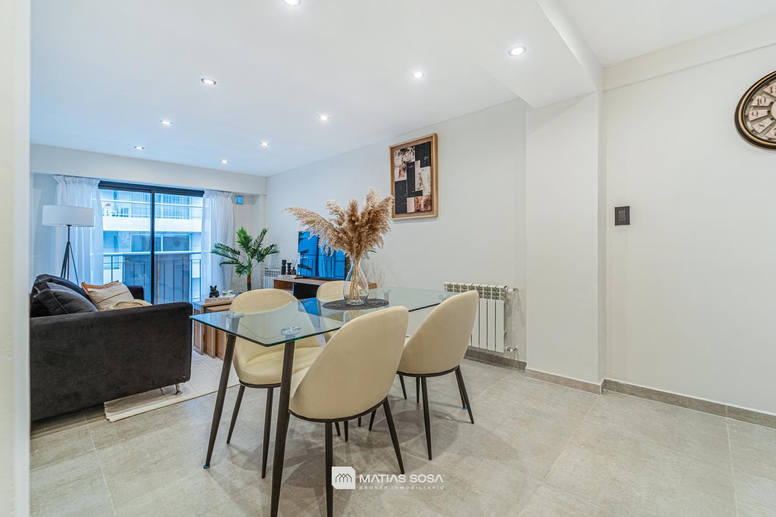 For Sale - 3-room apartment - On the main street - Renovated - Plaza Colón