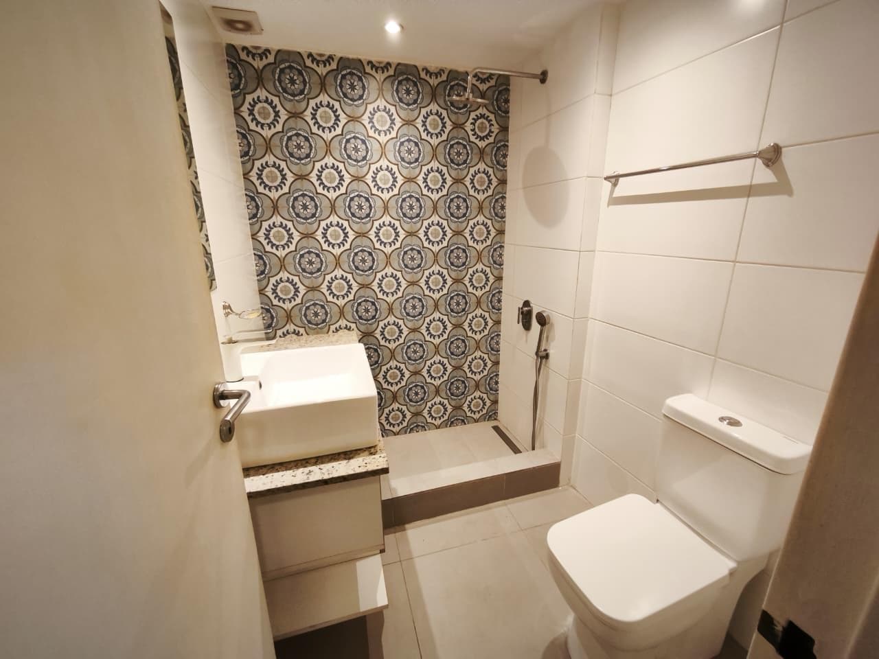 STUDIO APARTMENT FOR RENT, MONSERRAT AREA