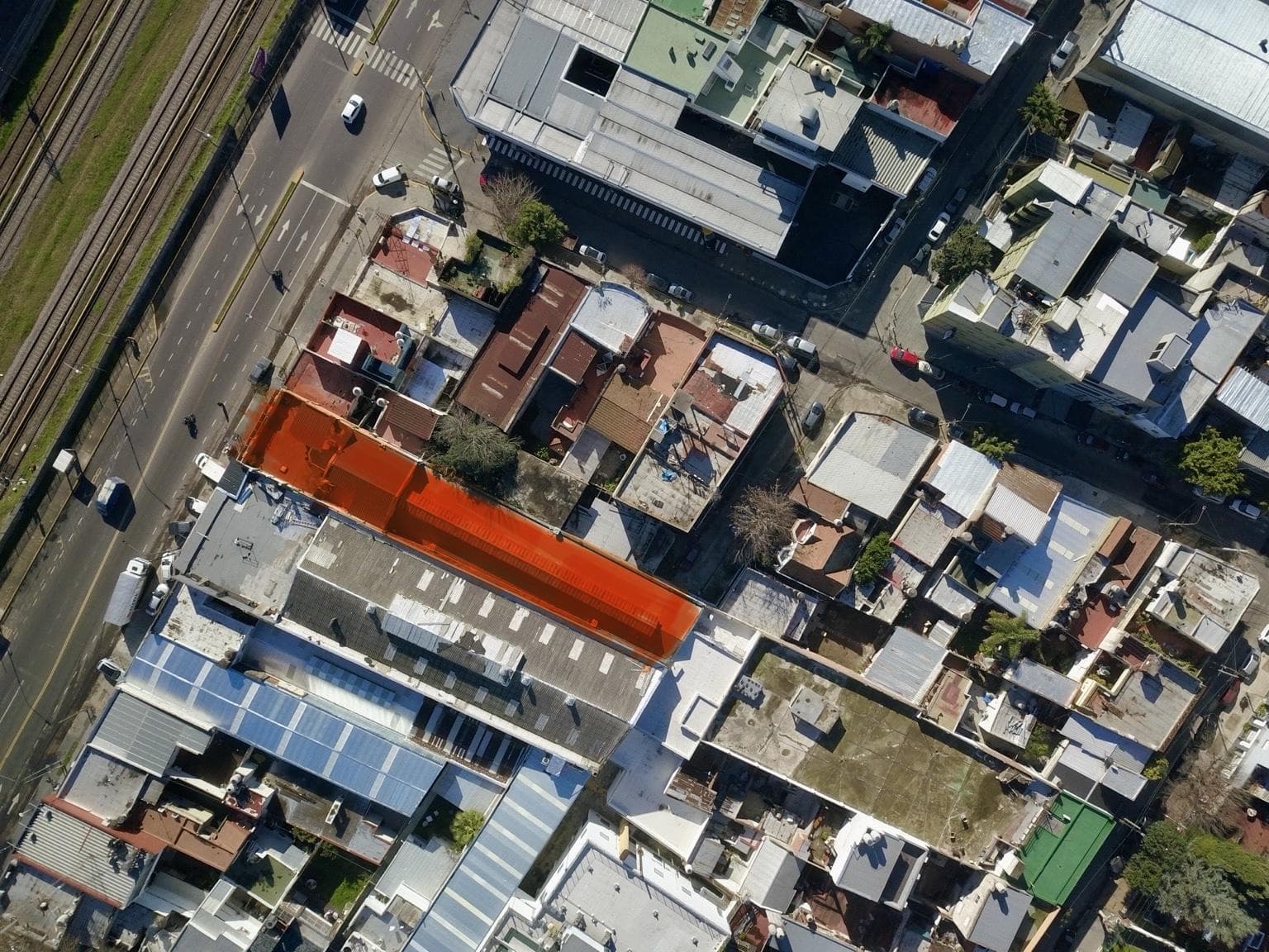 COMMERCIAL BUILDING FOR SALE: 1,299 M² - ADDITIONAL M² TO BE BUILT - FINANCING AVAILABLE