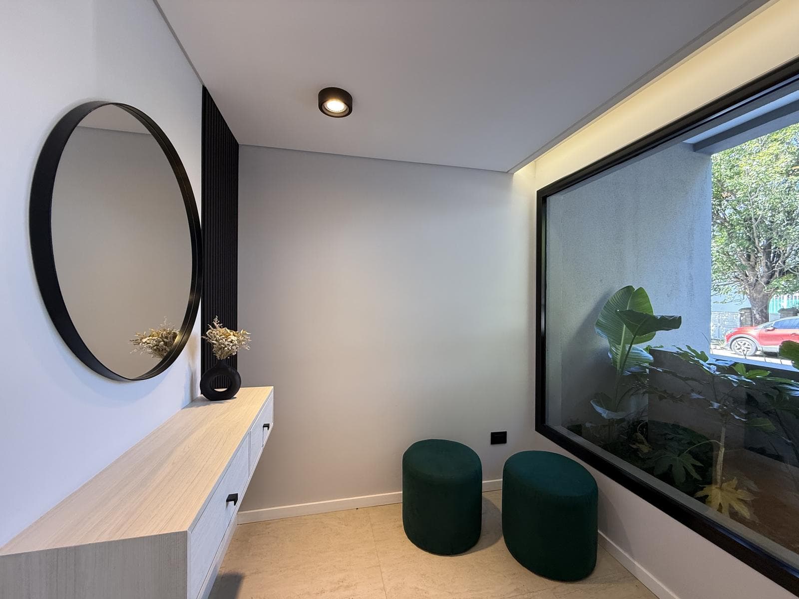 BRAND-NEW 2-ROOM APARTMENT FOR RENT