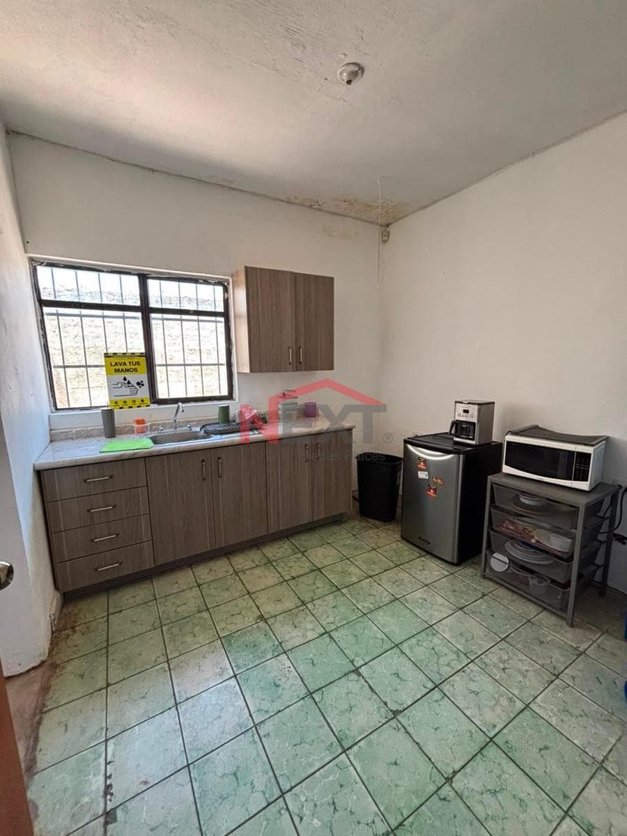 OFFICE FOR SALE IN COL. CENTENARIO