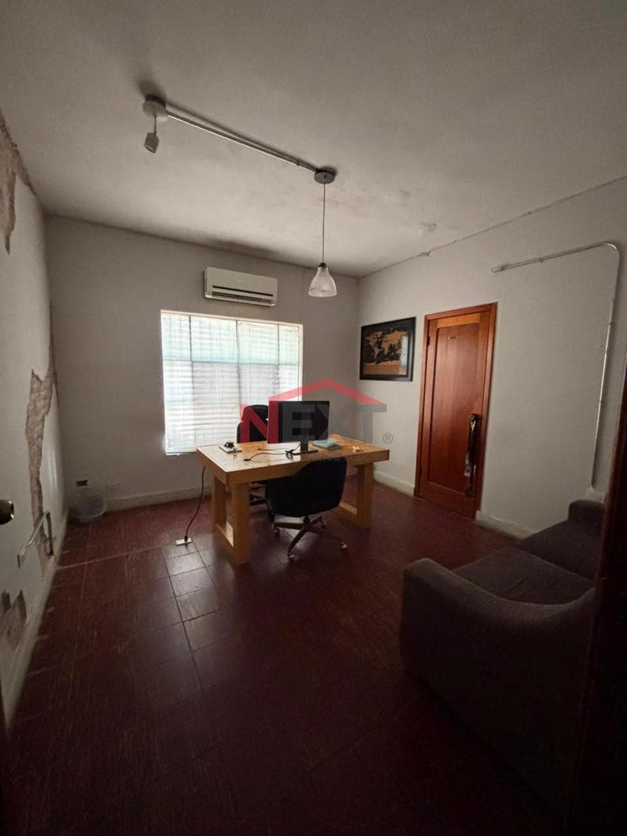 OFFICE FOR SALE IN COL. CENTENARIO