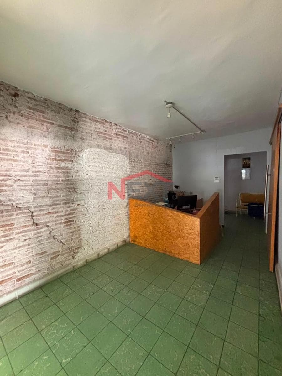 OFFICE FOR SALE IN COL. CENTENARIO