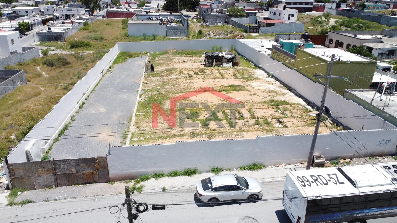 Land for Sale for Residential Development in the East (1,695 m)