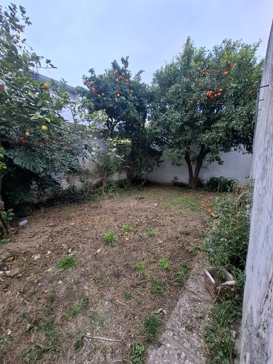 Great Opportunity! House in need of renovation in Lomas de San Martín