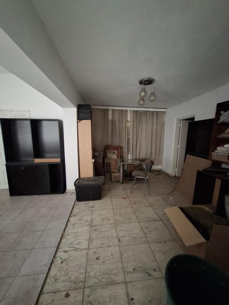 Great Opportunity! House in need of renovation in Lomas de San Martín