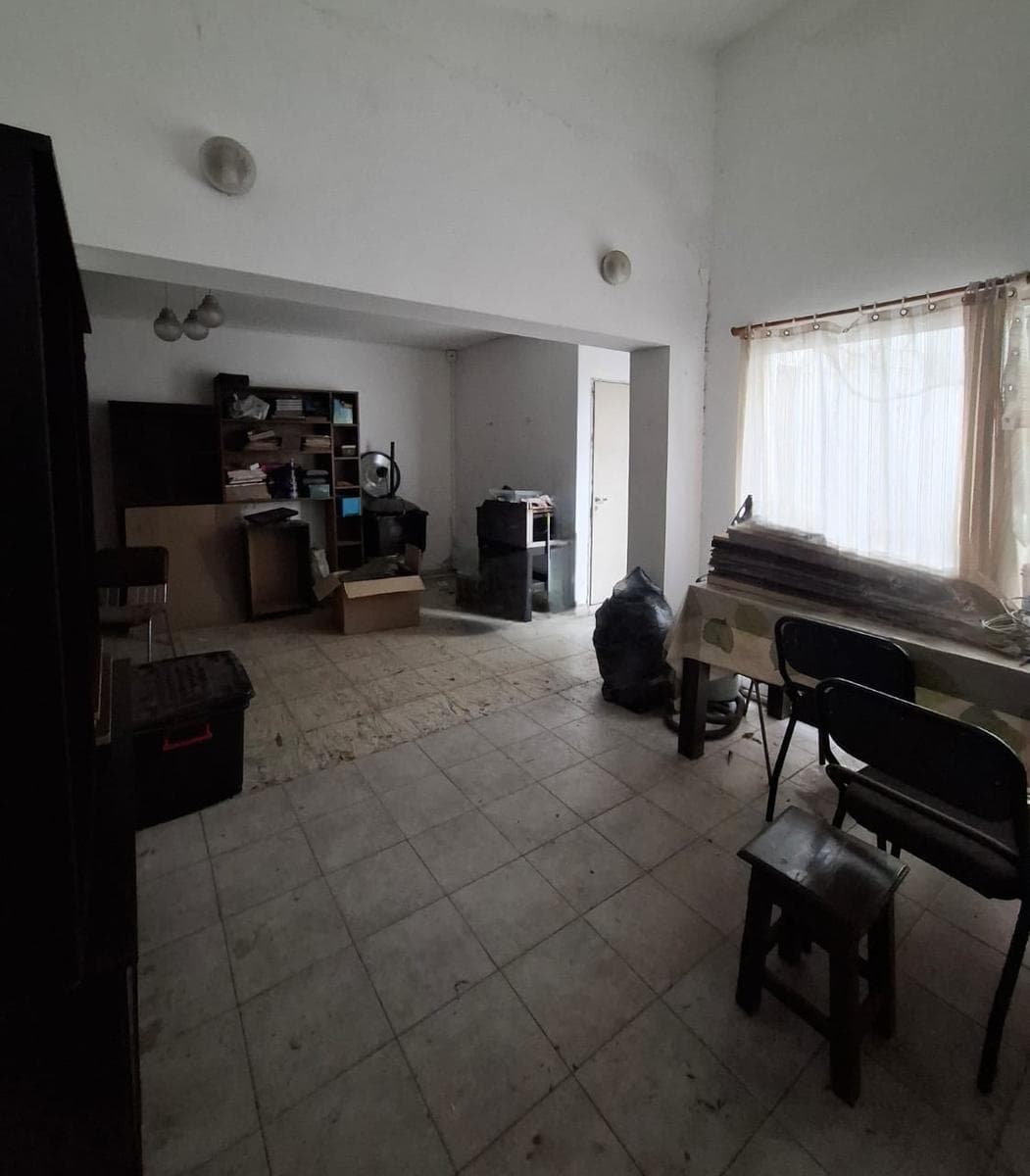 Great Opportunity! House in need of renovation in Lomas de San Martín
