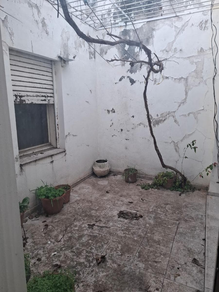 Great Opportunity! House in need of renovation in Lomas de San Martín