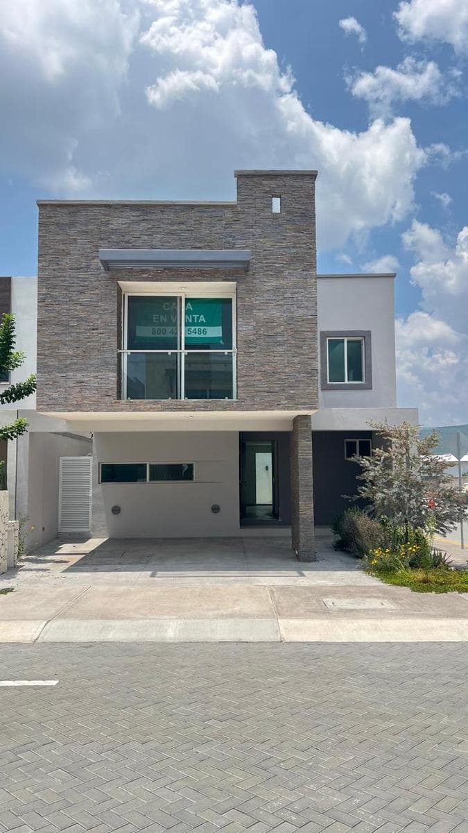 House in Vista Residencial