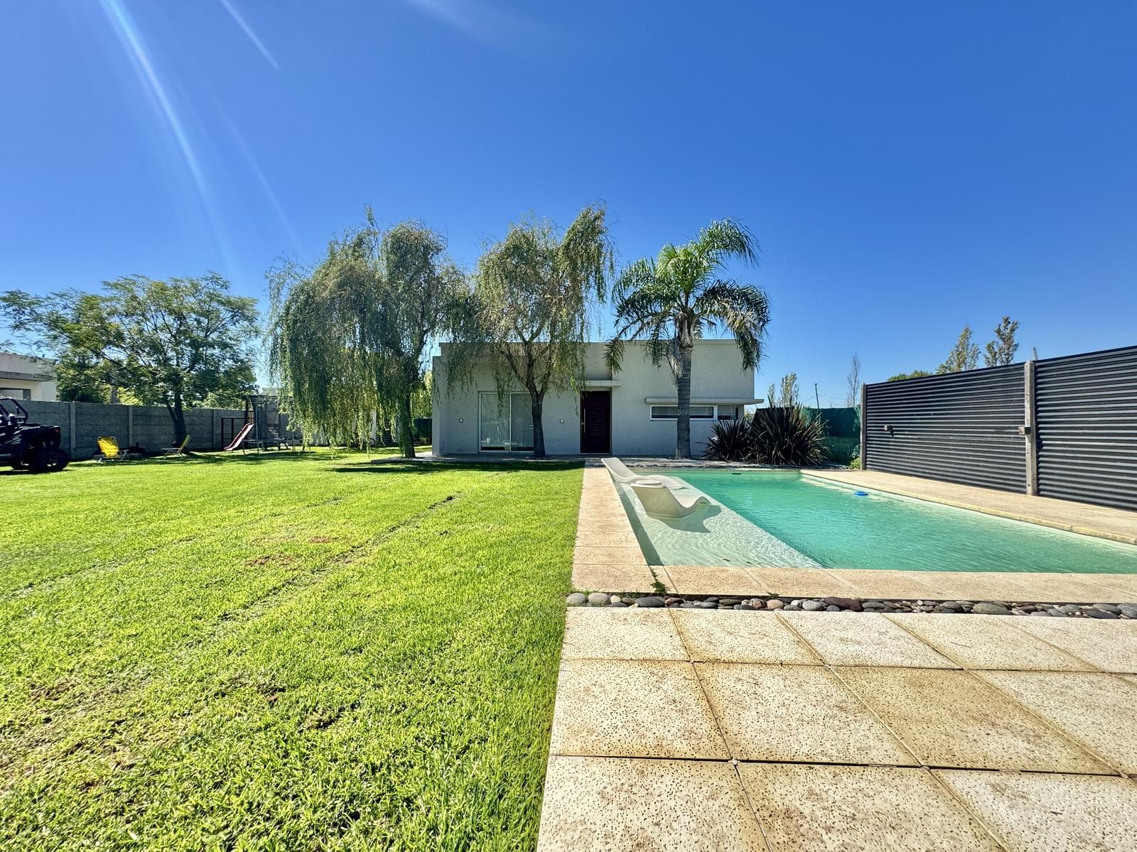 Casa en Roldán en zona residencial. Cerca de Funes