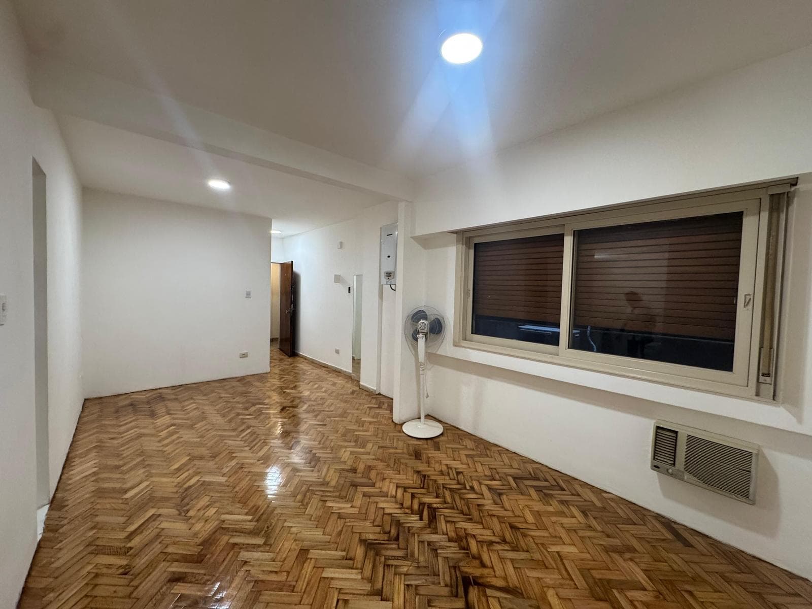 1-ROOM APARTMENT, NO MAINTENANCE FEES