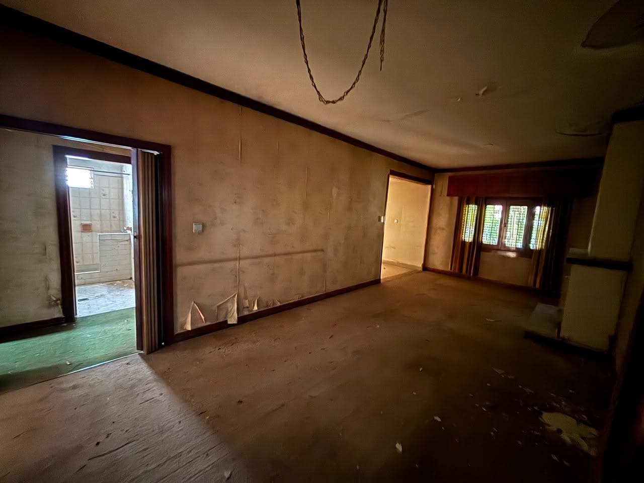2-bedroom house in need of renovation, Arguello