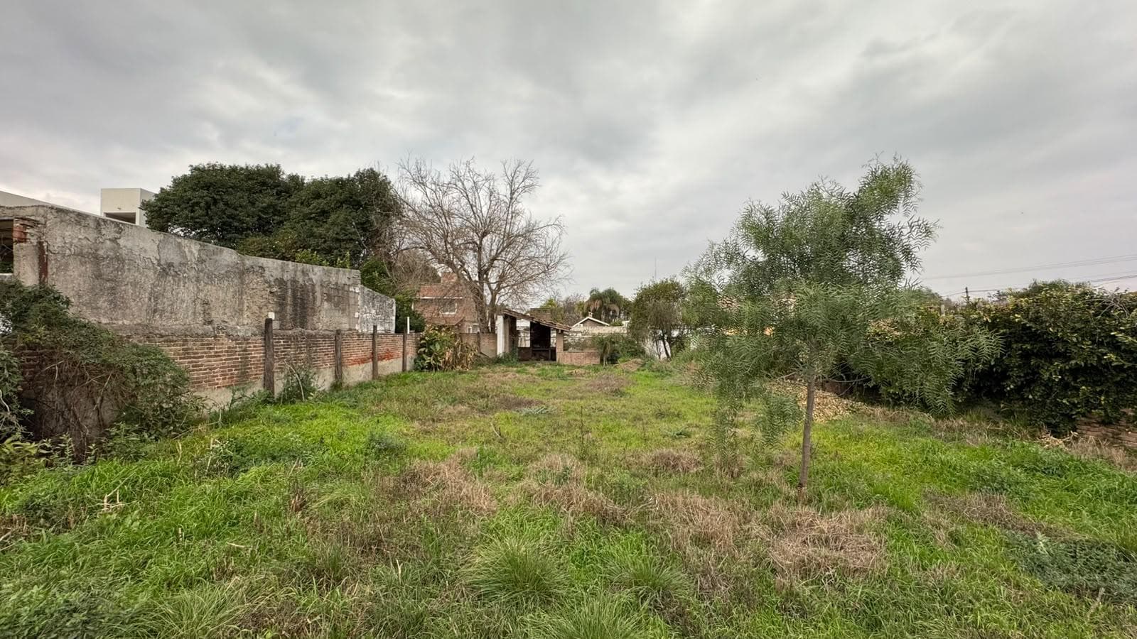 2-bedroom house in need of renovation, Arguello