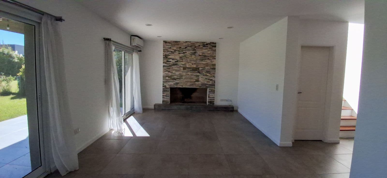 House for Sale in the Vistas Neighborhood, Puertos del Lago Escobar. 3 Bedrooms, Office, Pool. Northern Greater Buenos Aires