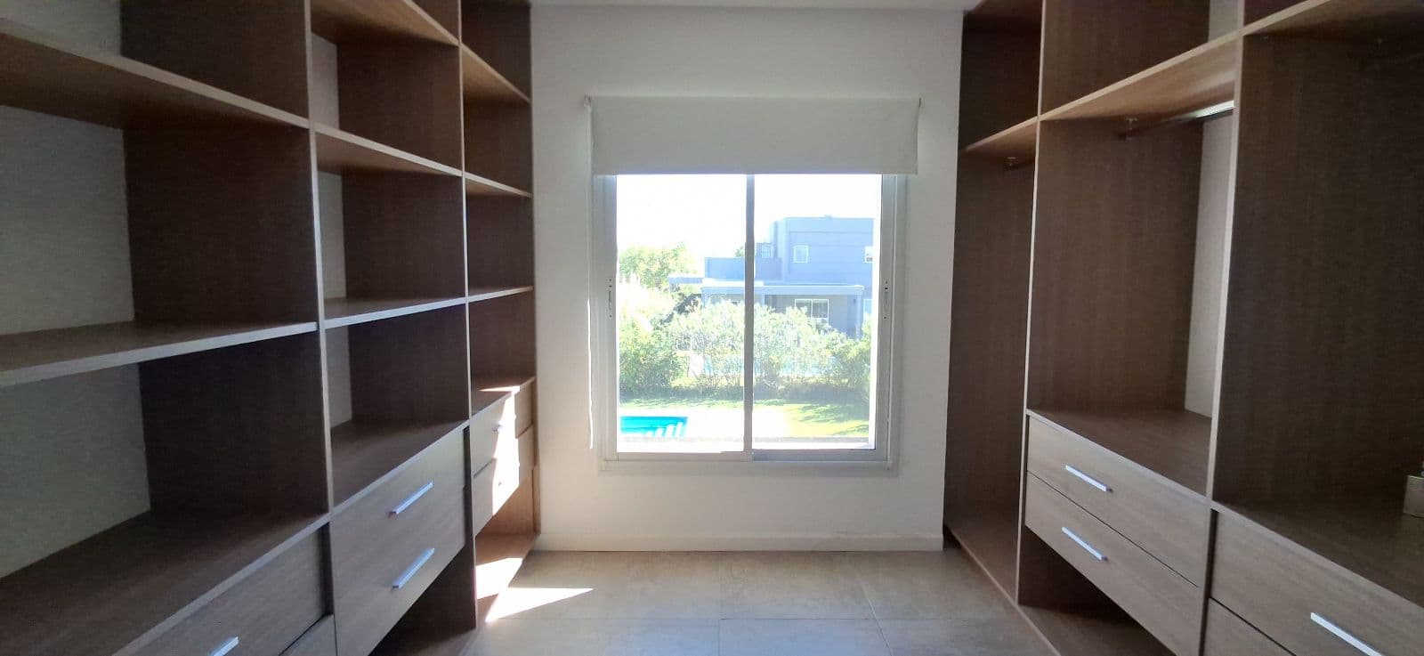 House for Sale in the Vistas Neighborhood, Puertos del Lago Escobar. 3 Bedrooms, Office, Pool. Northern Greater Buenos Aires