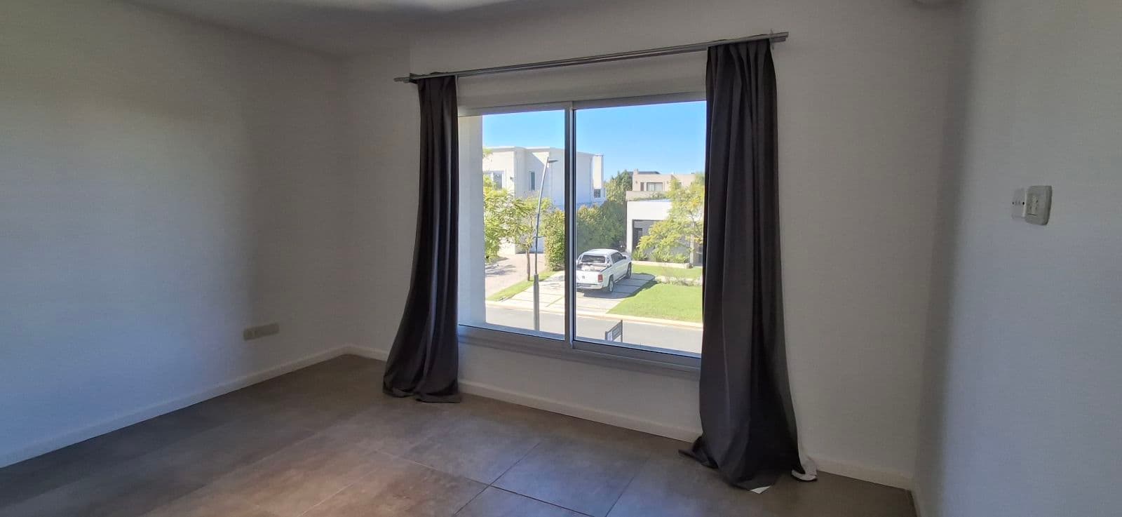 House for Sale in the Vistas Neighborhood, Puertos del Lago Escobar. 3 Bedrooms, Office, Pool. Northern Greater Buenos Aires