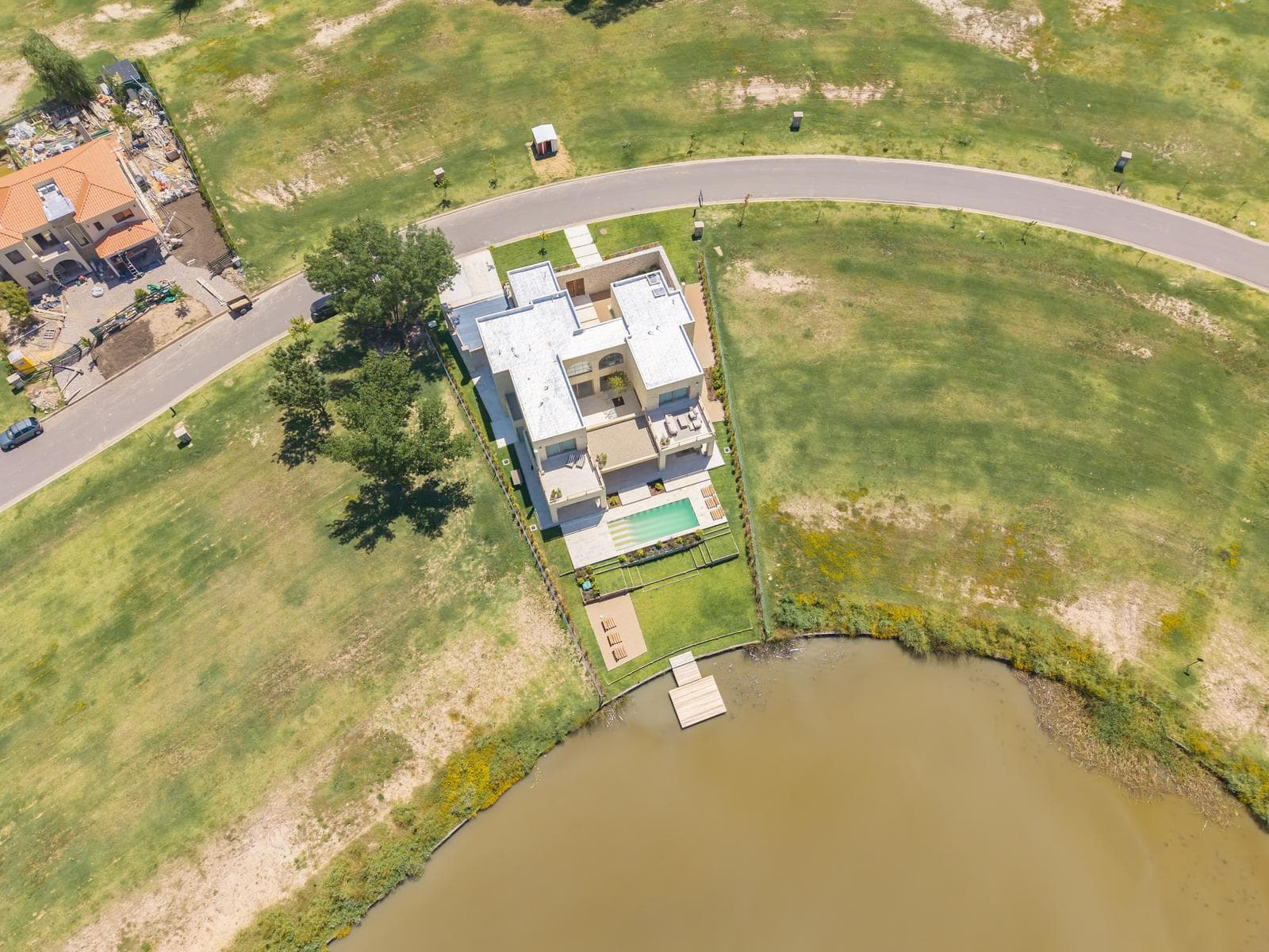 House by the Lagoon for Rent
