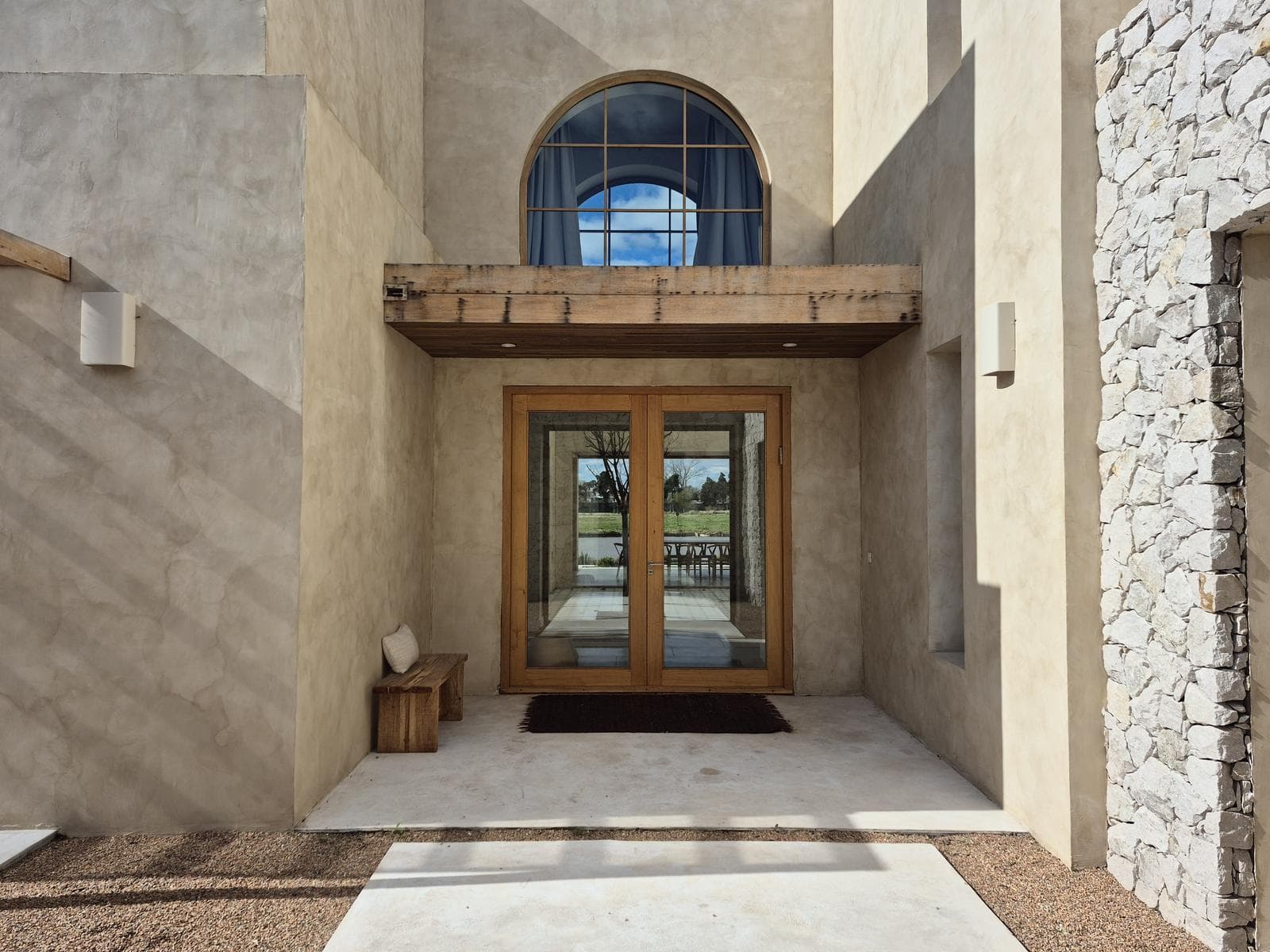 House by the Lagoon for Rent